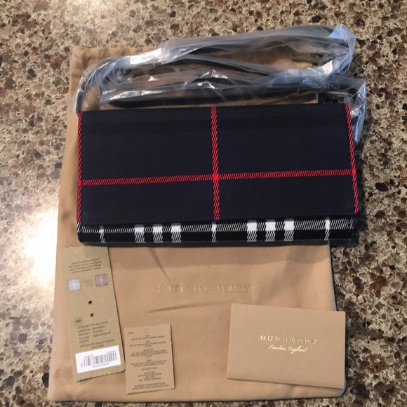 NWT Burberry Tartan Henley wallet crossbody - Picture 4 of 8